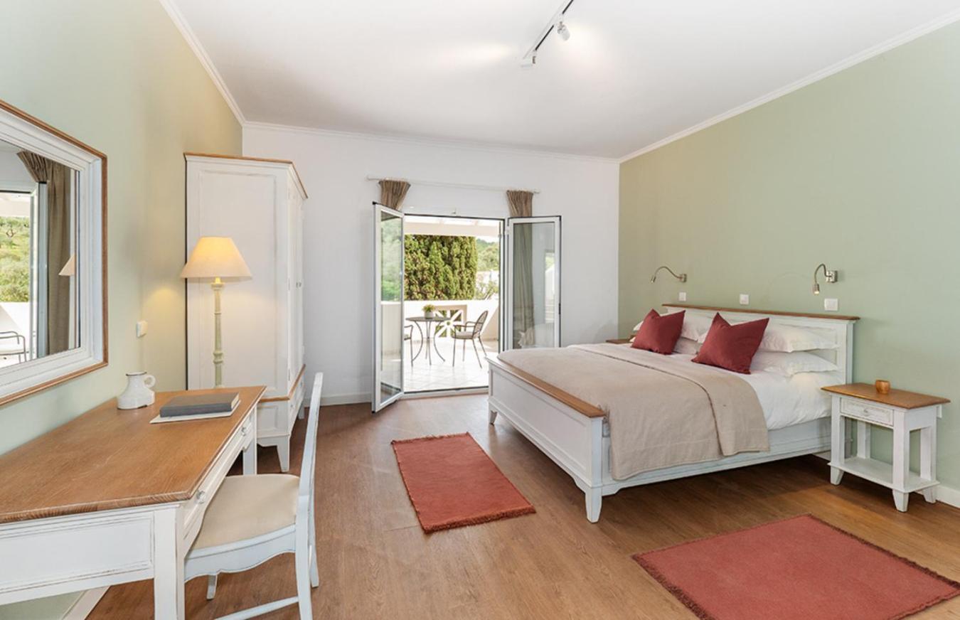 Bella Mare Hotel Kassiopi Buitenkant foto